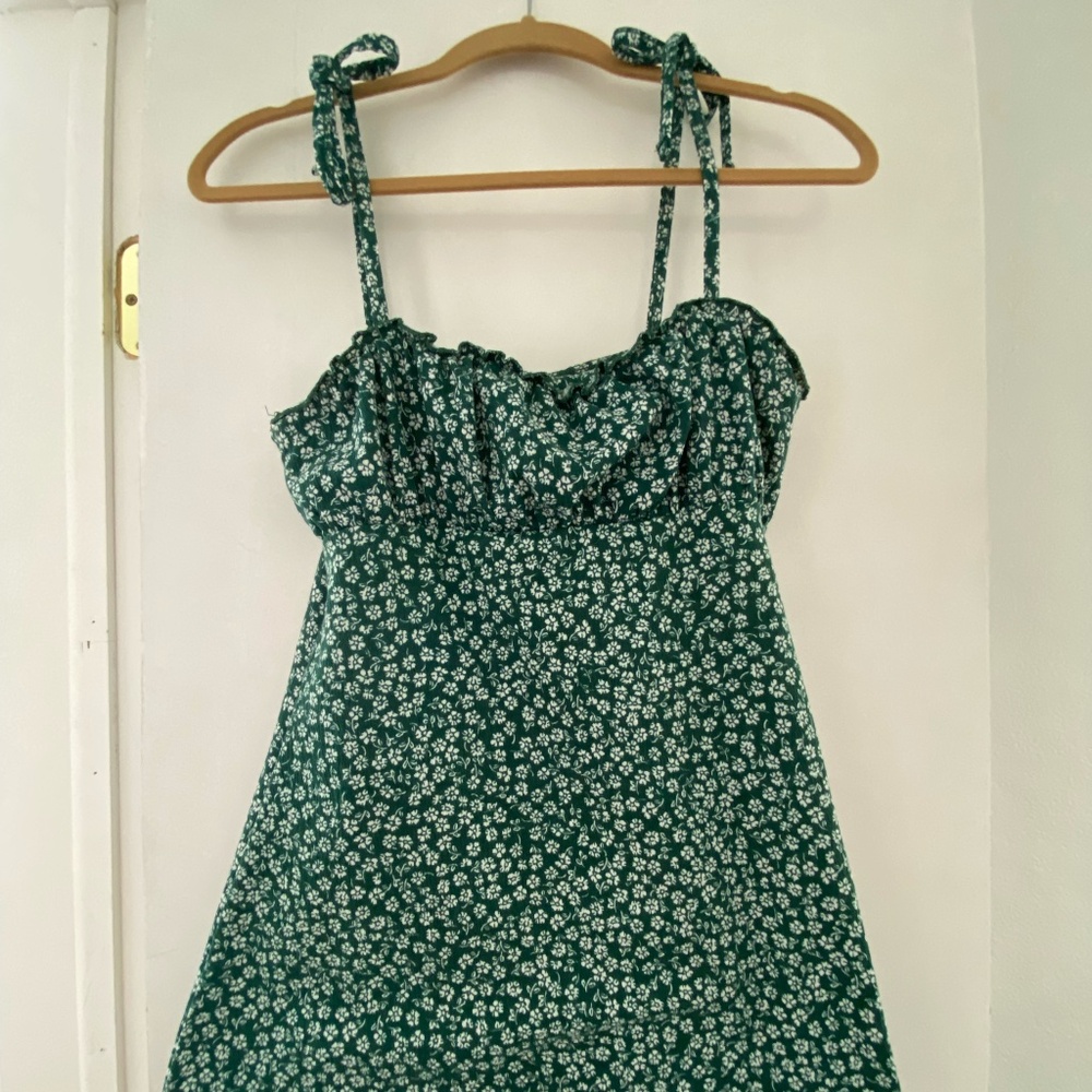 H&M Divided Green Floral Mini Dress